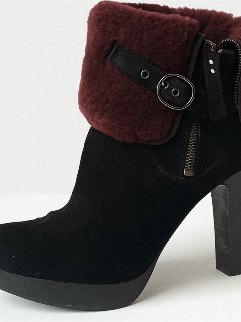 Ugg Scarlett black suede shearling cuff women’s ankle boots size 7.5